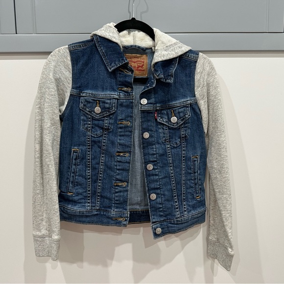 Levi’s Jacket - Picture 1 of 2